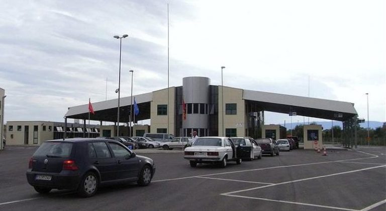 Fluks në pikën kufitare të Kapshticës dhe Qafë-Thanës, ja hyrje-daljet në 24 orë