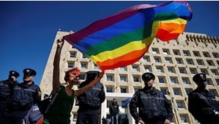 Bullgaria me ligj ndalon promovimin e LGBT nëpër shkolla