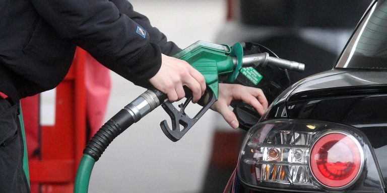 Çmimi i naftës ulet me 5 lekë! Nga 182 deri në 184 lekë për litër, po tregtohet me 177 deri në 179 lekë