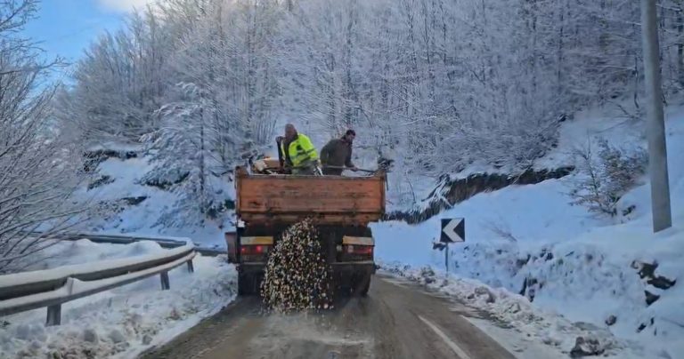 Dëborë në juglindje, të kalueshme akset kryesore – probleme me energjinë në zonat malore