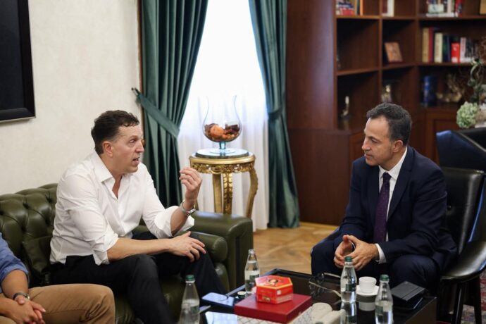 Donald Leka dhe Mira Murati – dy shqiptarë, dy vizione te ndryshme në horizontin e Inteligjencës Artificiale të së nesërmes