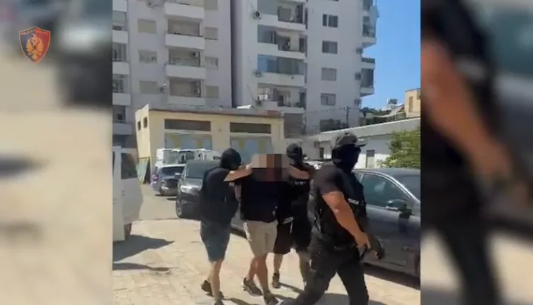 Arrestohet në Durrës 50-vjeçari i kërkuar nga drejtësia italiane Arrestohet në Durrës 50-vjeçari i kërkuar nga drejtësia italiane