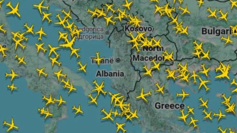 Bllokohet hapësira ajrore shqiptare, vonesa dhe anulime në Rinas