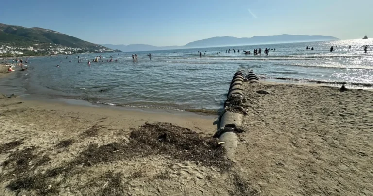 Cilësia e ujërave bregdetare në Shqipëri shënon rënie të fortë