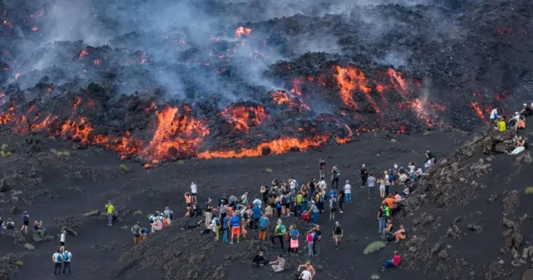 Goditet nga rrufeja në Etna, humb jetën turisti 30-vjeçar