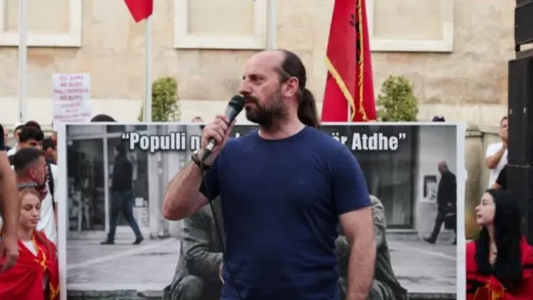 Pse protesta e flamingove nuk prodhoi dot udhëheqje të re Pse protesta e flamingove nuk prodhoi dot udhëheqje të re