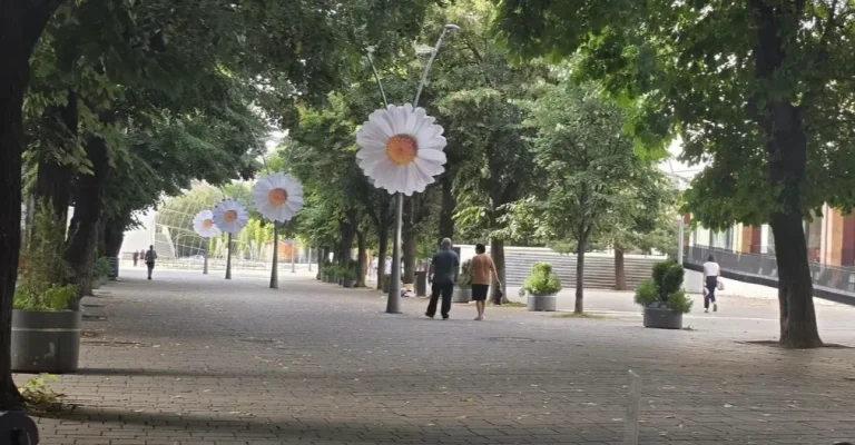 Rënia e fluksit të turistëve ul çmimet e hoteleve në Korçë Rënia e fluksit të turistëve ul çmimet e hoteleve në Korçë