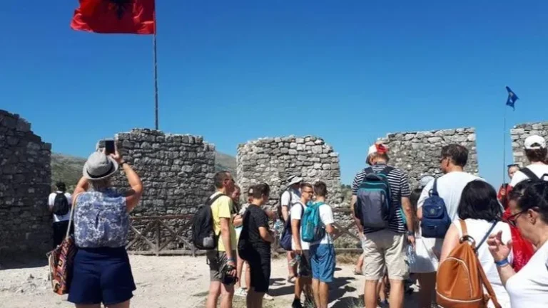 Rritja e turizmit në Shqipëri me mbi 7% në korrik 2026