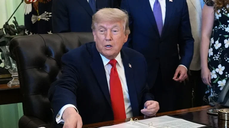 Trump i përgjigjet Teheranit: Kërkon dëmshpërblim për viktimat Trump i përgjigjet Teheranit: Kërkon dëmshpërblim për viktimat