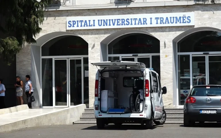 Velipojë: Shpërthen gazi i mjetit lundrues, 39-vjeçari te Trauma Velipojë: Shpërthen gazi i mjetit lundrues, 39-vjeçari te Trauma