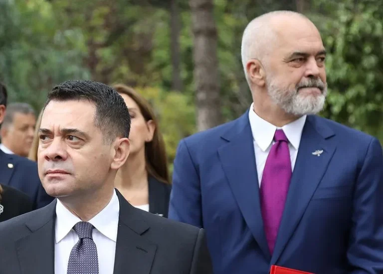 Arben Ahmetaj akuzon Ramën për projektet në shëndetësi Arben Ahmetaj akuzon Ramën për projektet në shëndetësi