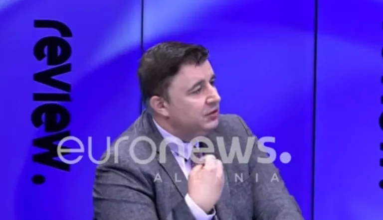 Protesta 100 ditë: Nurellari analizon mesazhin për partitë Protesta 100 ditë: Nurellari analizon mesazhin për partitë