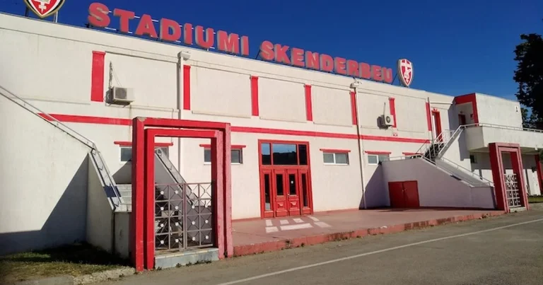 Skënderbeu pret Tiranën në Korçë, zbardhet orari i ndeshjes