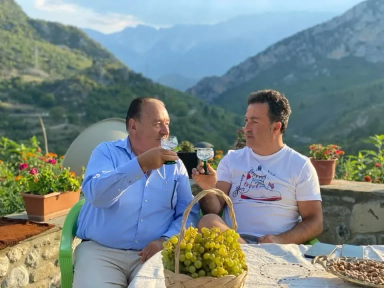 Tenderat e pastrimit në Korçë: Çfarë konstaton raporti i KLSH Tenderat e pastrimit në Korçë: Çfarë konstaton raporti i KLSH