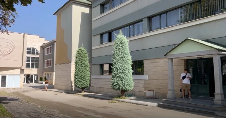 Universiteti i Korçës hap regjistrimet, rritet interesi për TI Universiteti i Korçës hap regjistrimet, rritet interesi për TI